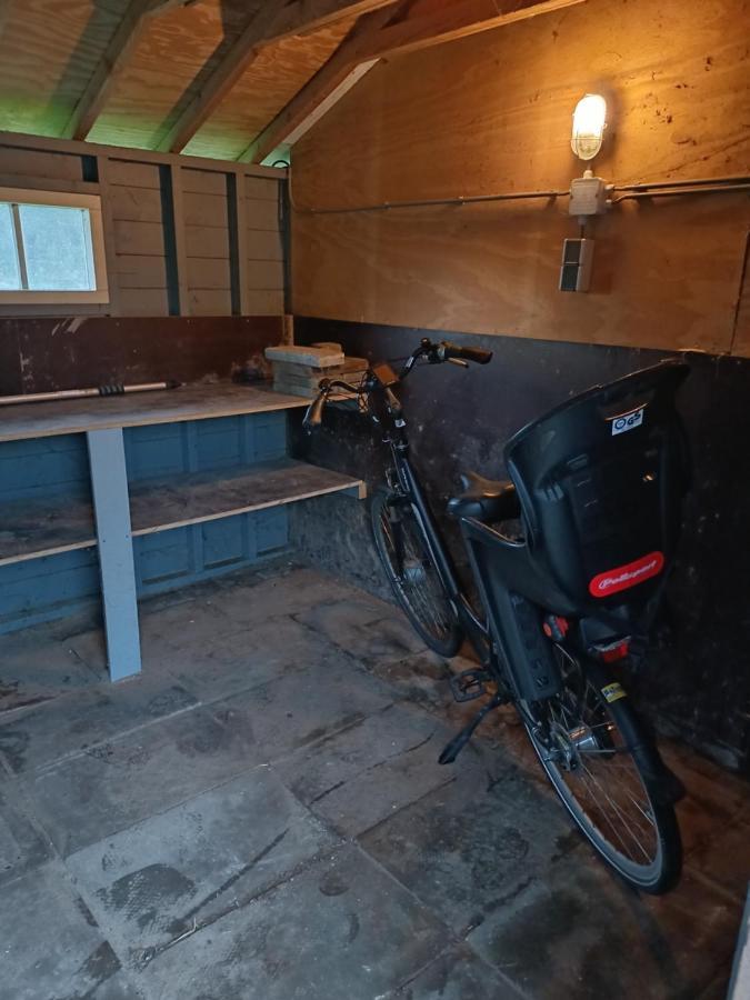 Vrijstaand Chalet Met Veel Buitenruimte En Veranda Zuid-Scharwoude Экстерьер фото