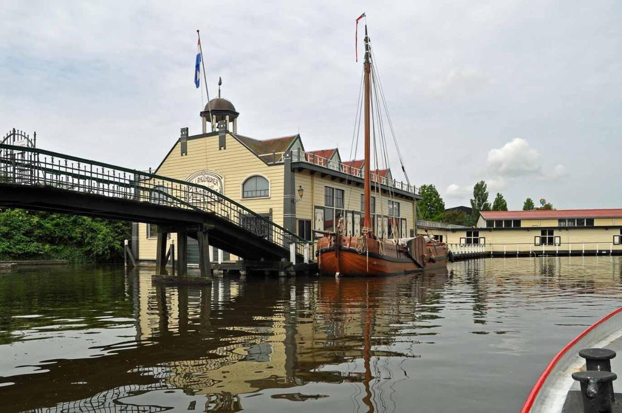 Vrijstaand Chalet Met Veel Buitenruimte En Veranda Zuid-Scharwoude Экстерьер фото